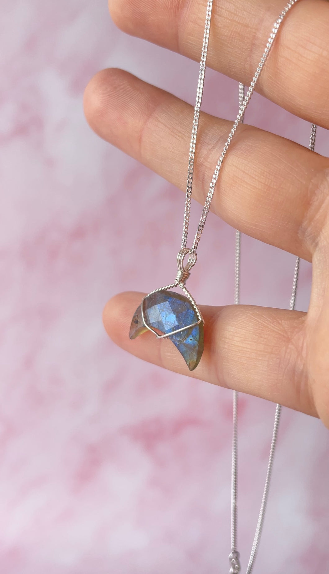 Labradorite Mini Moon (Sterling Silver)